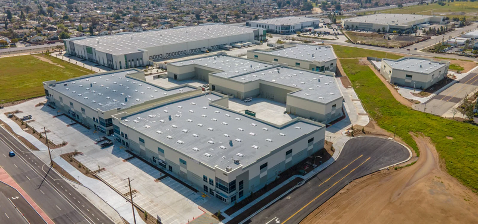 Commercial Roofing in Moreno Valley Industrial Area, Moreno Valley, CA Commercial Roofing in Moreno Valley Industrial Area, Moreno Valley, CA